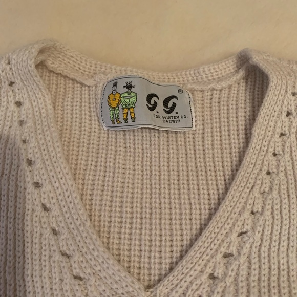 Soft wool sweater - Picture 2 of 3